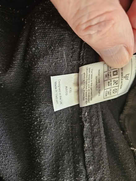 Photo of free Rohan Superstriders - Mens 38R - Walking/Hiking Trousers (Sunniside NE16) #3