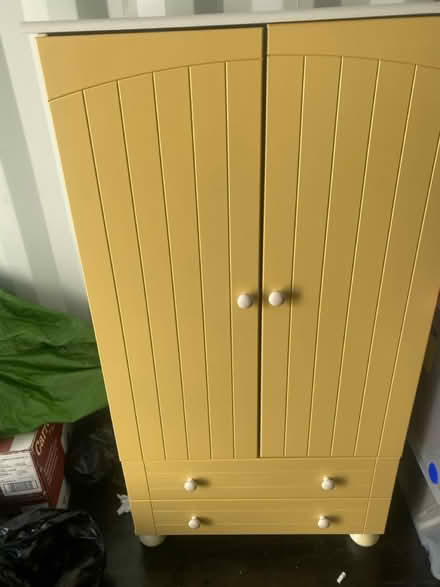 Photo of free Child’s wardrobe set (Coulsdon CR5) #2