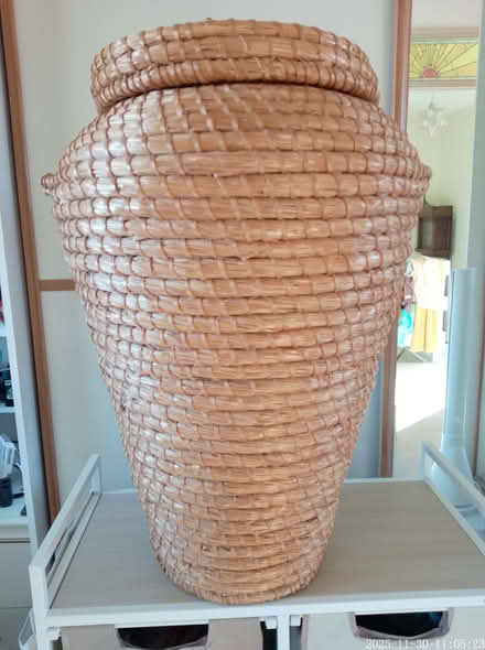 Photo of free Vintage Ali Baba woven linen basket, large, vgc (Frogmore GU17) #1