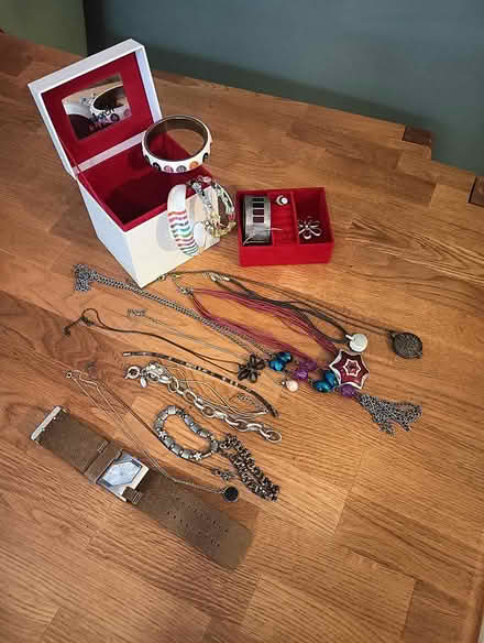 Photo of free Costume jewellery (Hucknall NG15) #1