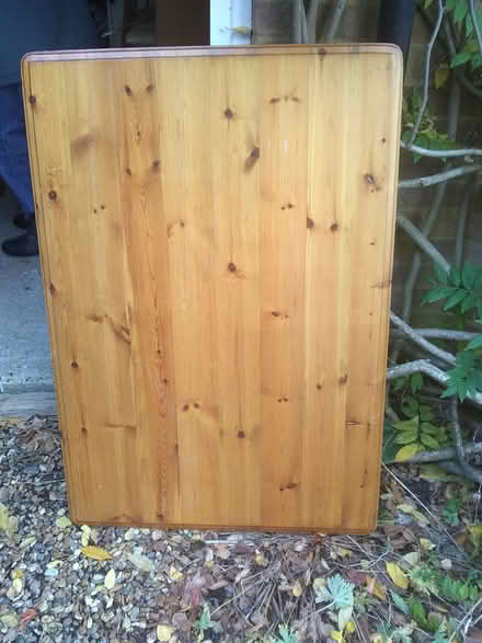 Photo of free Solid heavy table top (Sonning Common RG4) #1