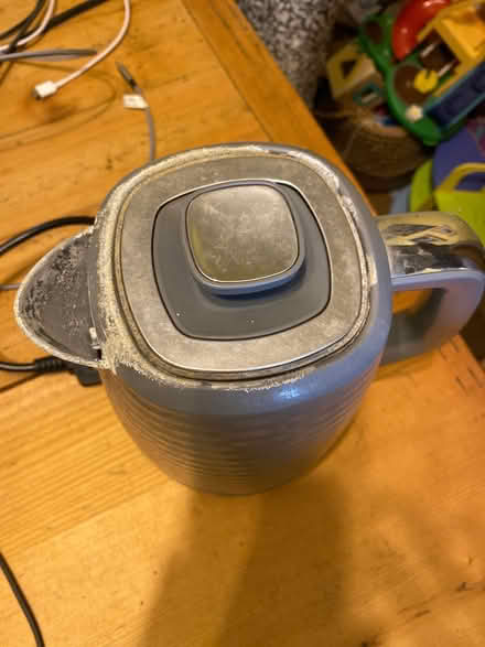Photo of free Grey Darwin cordless kettle (East Challow OX12) #2