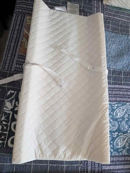 Photo of free changing table pad (Heattsville) #1
