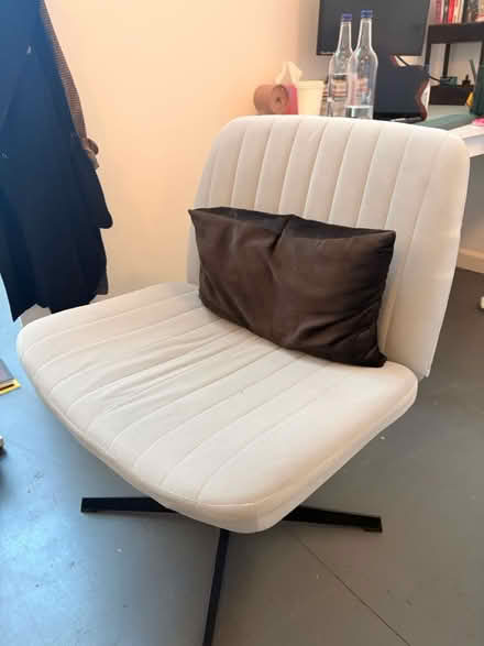 Photo of free Chair (E8 2BT) #1