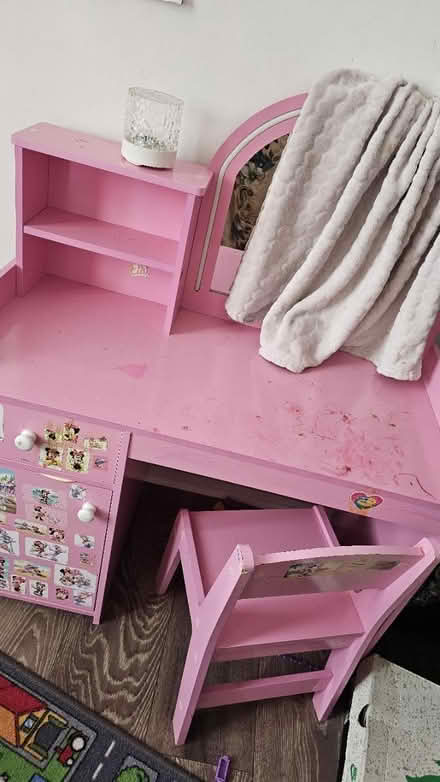 Photo of free Girls vanity table (Enfield) #1