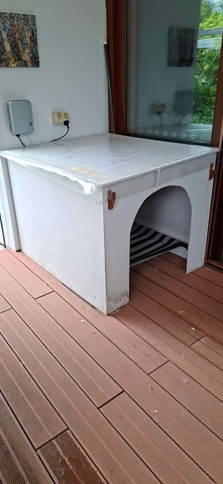 Photo of free Large Kennel with bed (Campbelltown) #2