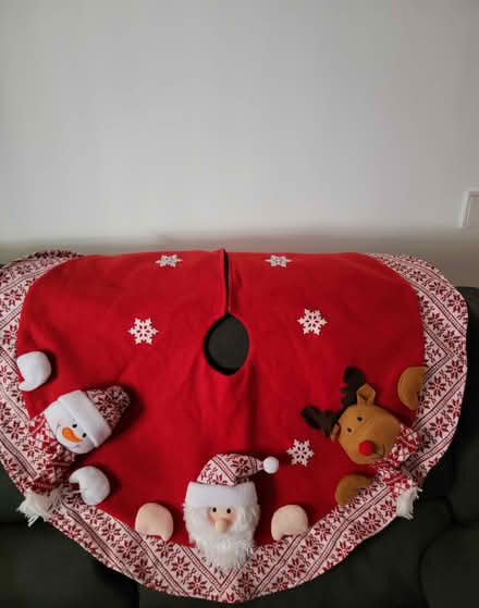 Photo of free Tree skirt and matching cushion (Walton. Liverpool L4) #1