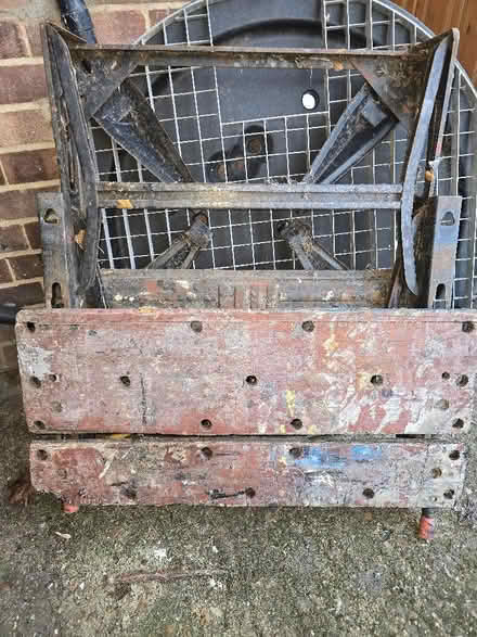 Photo of free Work bench (Elmers End BR3) #1