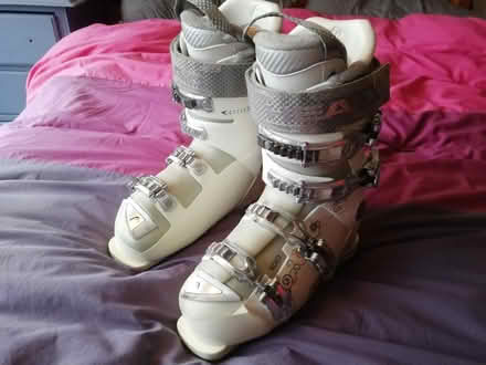 Photo of free Ski boots size UK7 / EU40 (Temple Cowley OX4) #1