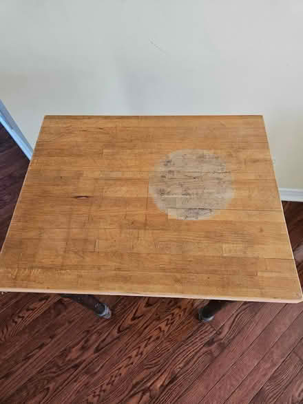 Photo of free Table (Orleans) #2