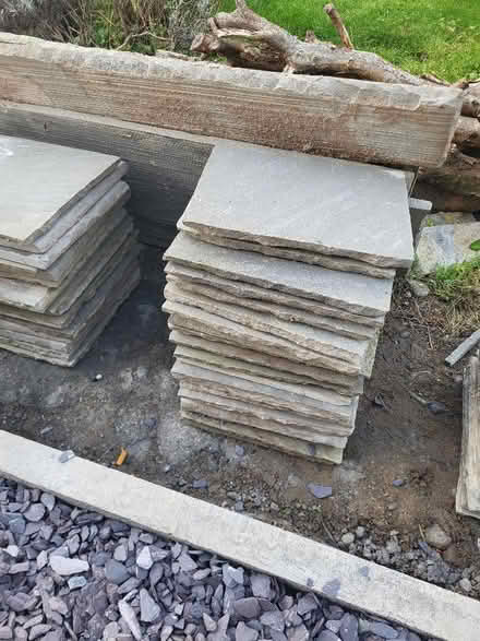 Photo of free Variety of Indian sandstone -grey (Burton-in-Kendal LA6) #1