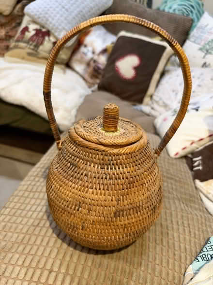 Photo of free Small wicker basket with lid (Woolwich Dockyard SE18) #1
