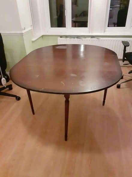 Photo of free Solid wooden extendable table (GU12 6AD Near Ash Dover Cars) #1